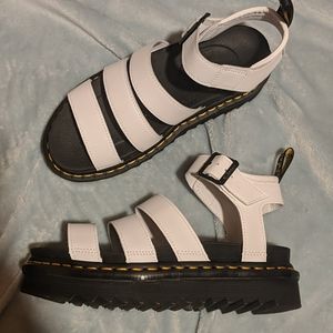nartilla grizzly sandals